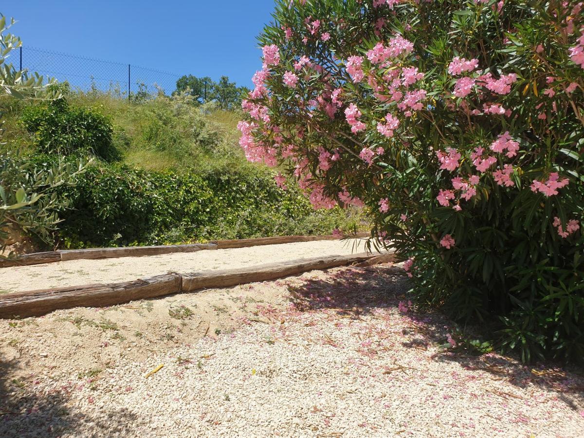 La Tour-dʼAigues Gites L'Hermitage מראה חיצוני תמונה